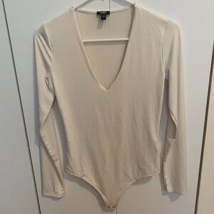 Express Off-White V-Neck Long Sleeve Bodysuit